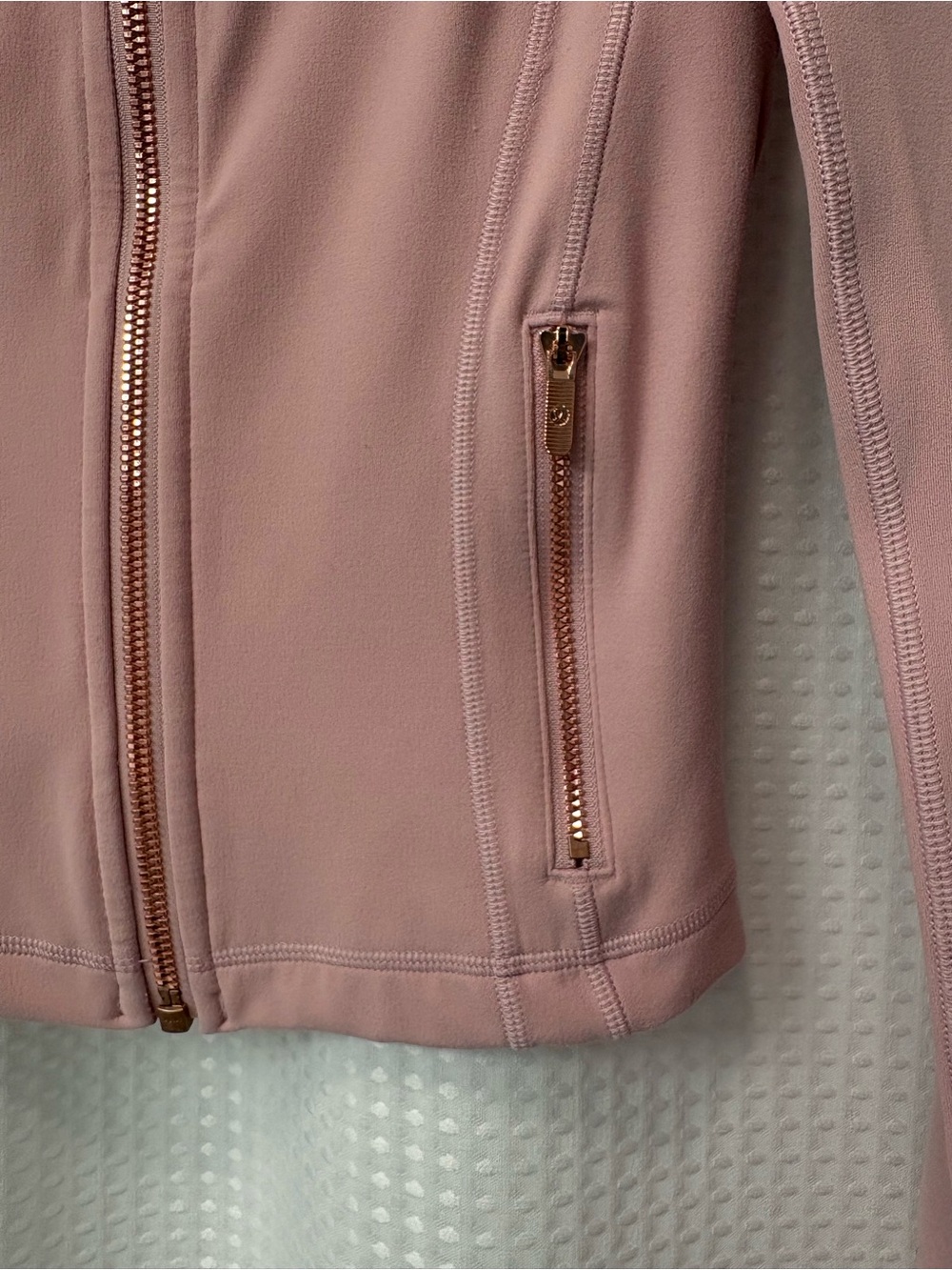 Lululemon Define Cropped Jacket Nulu ~ 4 ~ Pink with Rose Gold - Picture 2 of 16